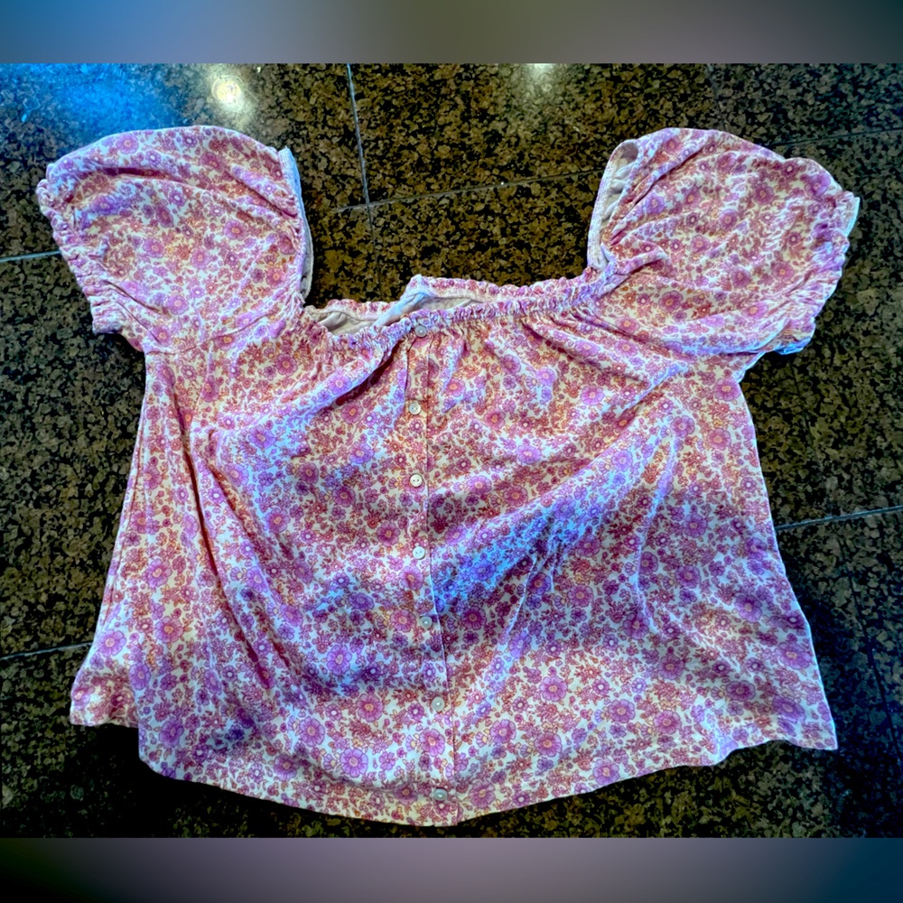 American Eagle flower print crop top style top